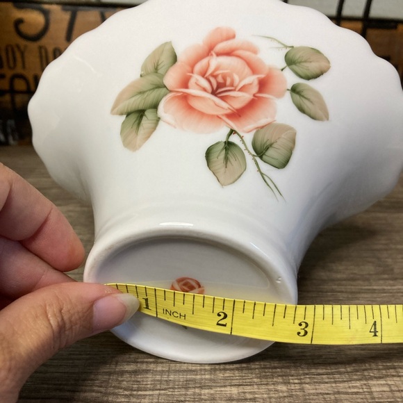 NIB Porcelain Basket Rose Print - Picture 14 of 14